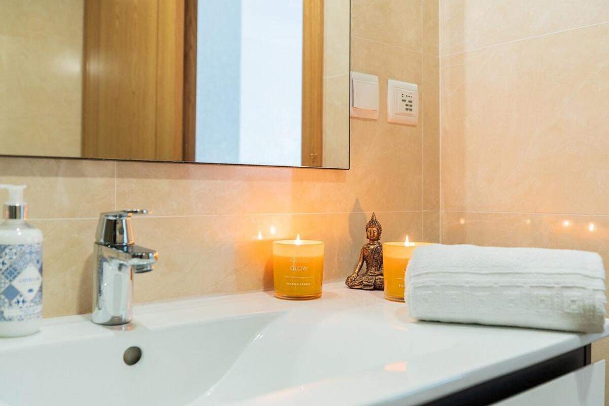 Modern Deco Apartment With Balcony Lisbon Luaran gambar